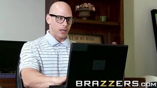 Joslyn James kedveli a gigantikus péniszt