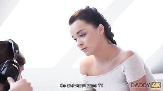 Zsenge maca és az vén pasas