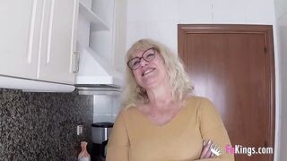 Zsenge hapsi és a szexéhes nagymuter