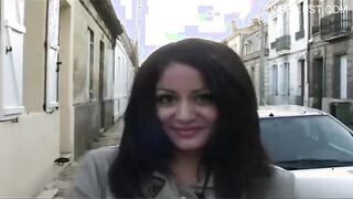 Francia Arab nőcit partyba basznak