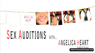 Angelica Heart pici molett vaginája megpakolva