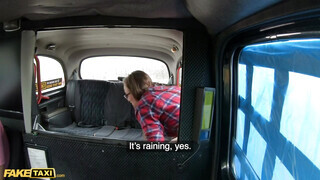Fake Taxi - Lady Bug a tinédzser sulis bige
