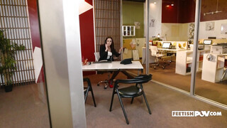 Its POV - Chanel Preston a szőrös bulás milf