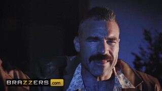 Brazzers - Kendra Spade cuncija megkettyintve