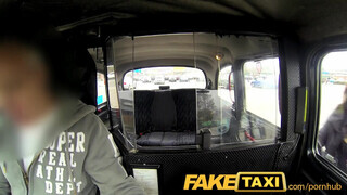 FakeTaxi - cuki lány termetes seggel megfizet