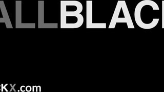AllBlackX - Cecilia Lion a szívdöglesztő szőrös pinás tinédzser