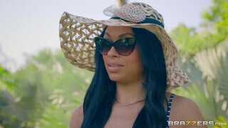 Bethany Benz a nimfomán latina milf - Brazzers