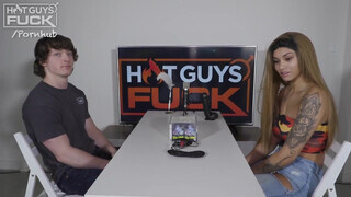 Argentin tinédzser csajszika és a sportos csávó - Hot Guys Fuck