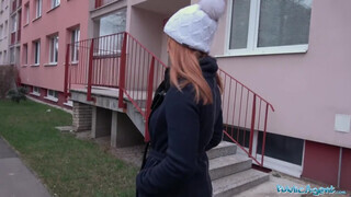 Jenny Manson a bombázó orosz maca - Public Agent