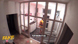 Három lesbi lány kényezteti magát - Fake Hostel