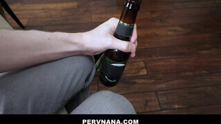 PERVNANA - Erica Lauren a tini kárót kedveli