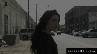 GenderXFilms - Transz fiatal lovagol