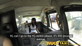 FakeTaxi - Kiki Minaj barna cuncija megdugva