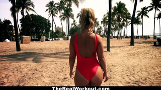 TheRealWorkout - A óriási fenekű Kelsi keményen megkettyintve