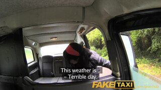 FakeTaxi - dél amerikai bige ánuszba kurelva