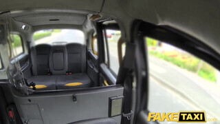 Fake Taxi - Gigászi picsájú brazil milf hátsó lyukba kúrva
