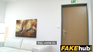 Fake Agent - ártatlan néger szuka és a hímvessző esete