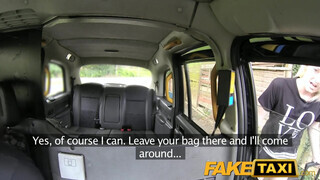 FakeTaxi - skót lány a szabadban is imádja