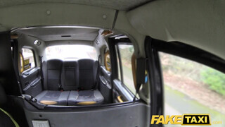 Fake Taxi - Julia de Lucia a szexy argentin diáklány