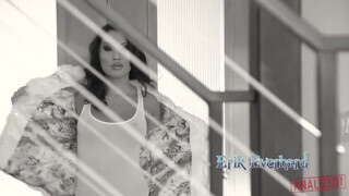 ANALIZED - Asa Akira a csábító japán milf