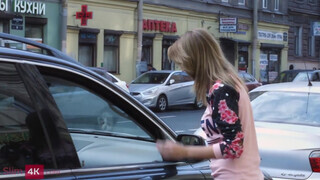 Emily Thorne a gigászi tőgyes barinő