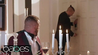 BABES - a billiárd asztalon döngetik meg a lányt