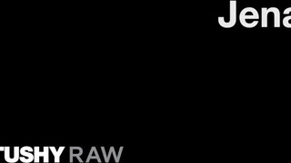 TUSHYRAW - Jena keményen hátsó lyukba rakva