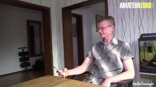 REIFESWINGER - Német milf tini sráccal reszel