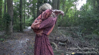 MoxieFilms - Óriási keblű hippi lány