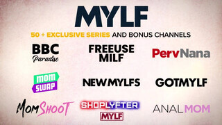 Katie Kush és Jasmine Daze megosztják a fügyit - Mylf