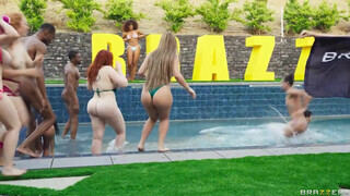 BRAZZERS - Luna Star tinédzser ürgével kufircol