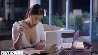 VIXEN - Jade Kush a bűbájos ázsiai szuka