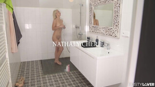 Nathaly Cherie vaginája és segge is megkúrelva