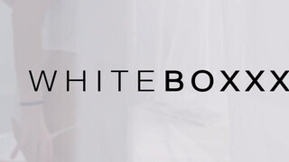 WhiteBoxxx - Nicole Pearl a beindult orosz szuka