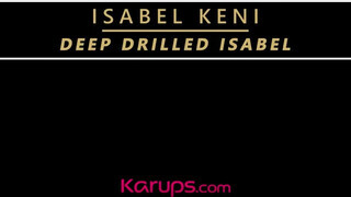 Isabel Keni megkettyintve gigászi dákóval - Karups