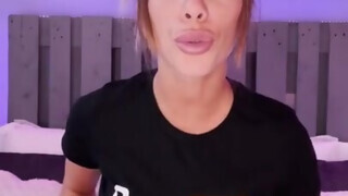 littleangel84 a szívdöglesztő amatőr milf